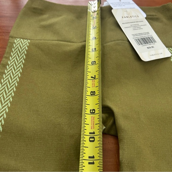 Fabletics Leggings High Waisted Seamless Check Pants Womens XS Olive Green NWT - Picture 4 of 10
